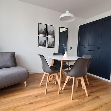 Sloneczny Apartament W Centrum Gdyni 2 Pokojowy Gdynia Luaran gambar