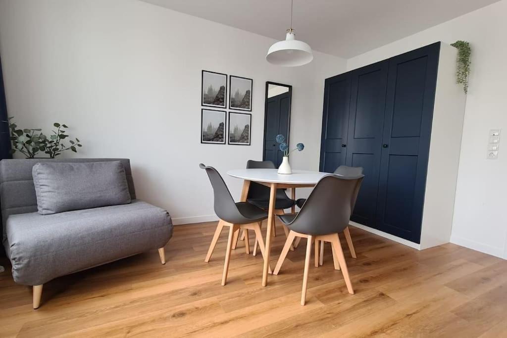 Sloneczny Apartament W Centrum Gdyni 2 Pokojowy Gdynia Luaran gambar